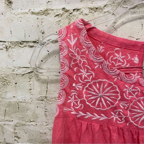 Crown & Ivy Coral White Embroidered Cotton Tank Top - Picture 2 of 5